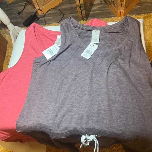 2 members mark soft dresses - Picture 3 of 13